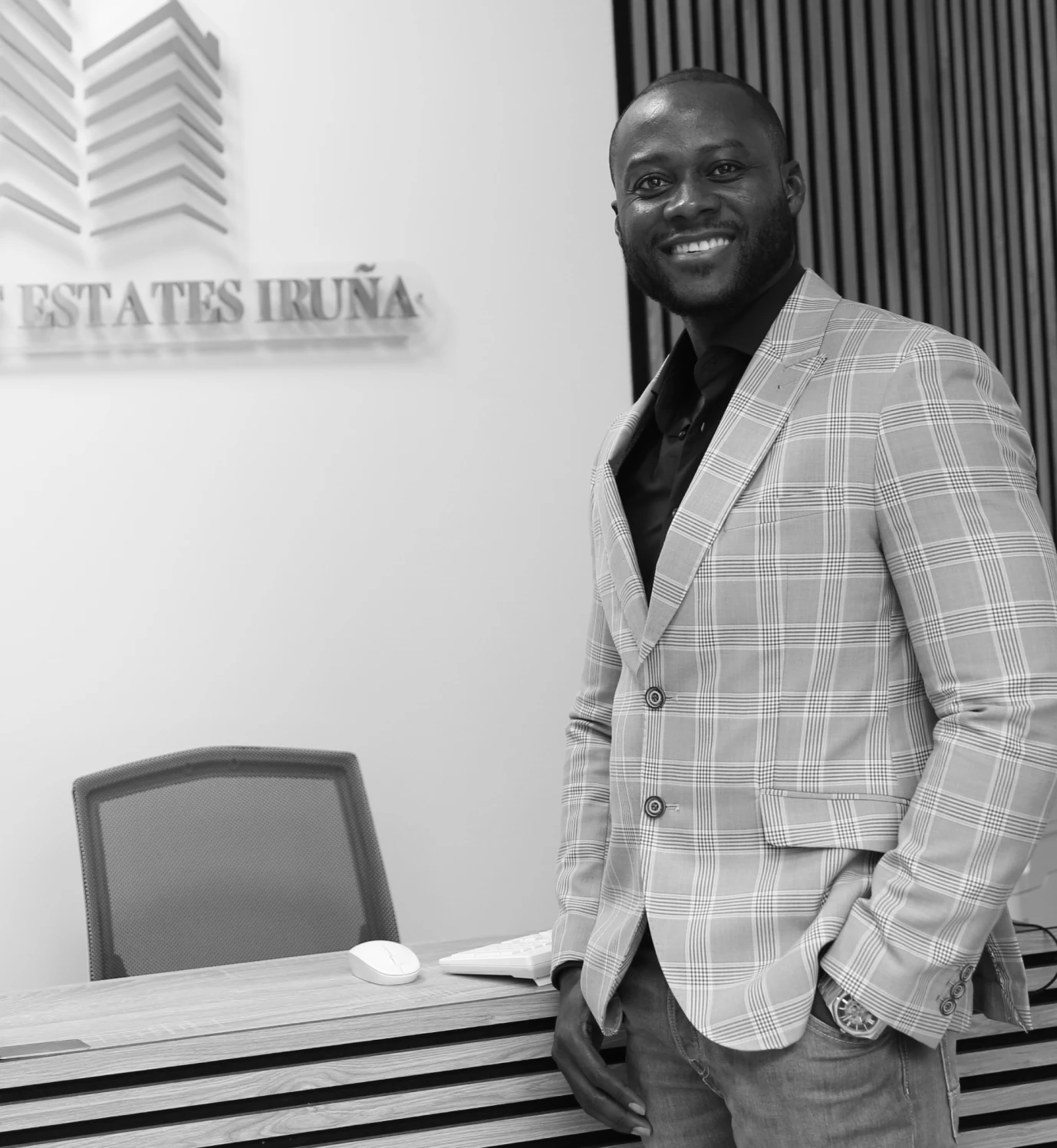 Inmobiliaria Boutique en Pamplona - Gold Coast Estates Iruña 6 Inmobiliaria Boutique en Pamplona - Txeni bio